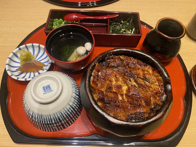 みな