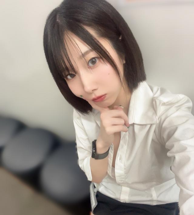 せりな