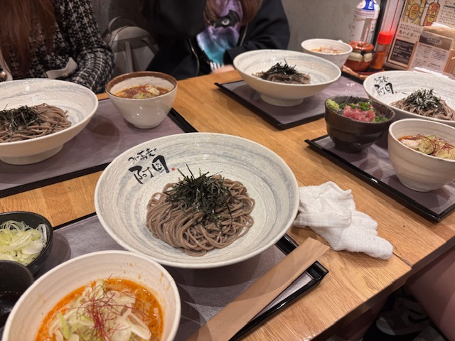 める