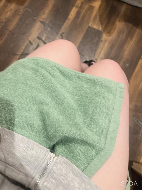 しろ