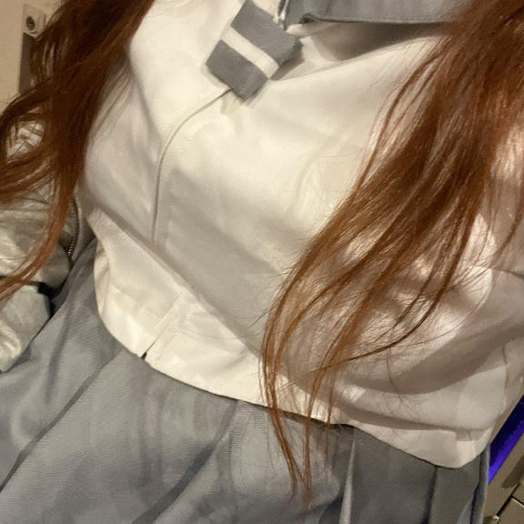 しろ