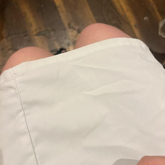 しろ