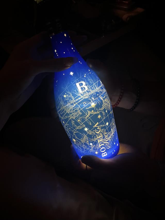 なる