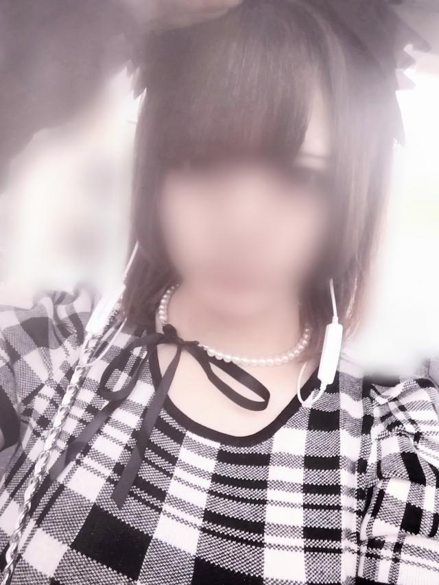 あやな