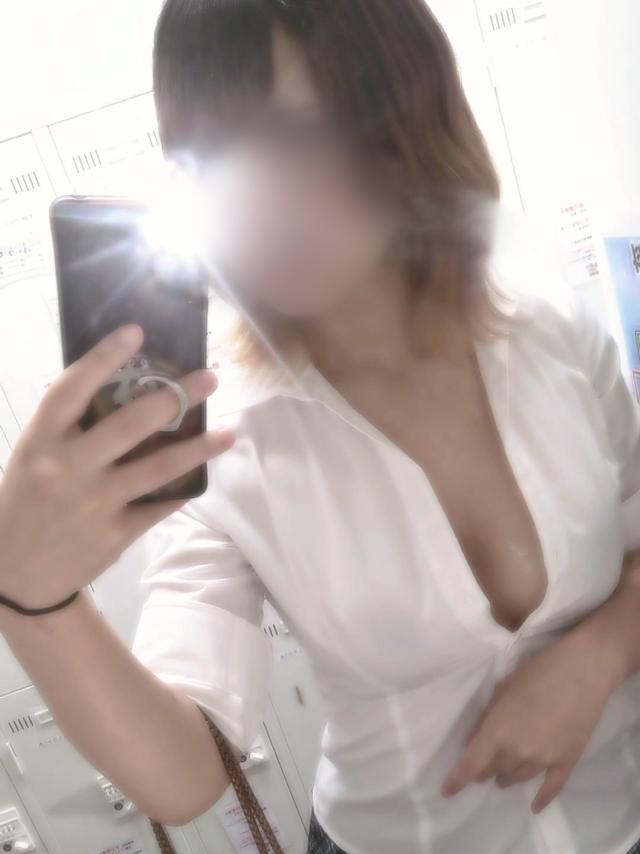 あやな