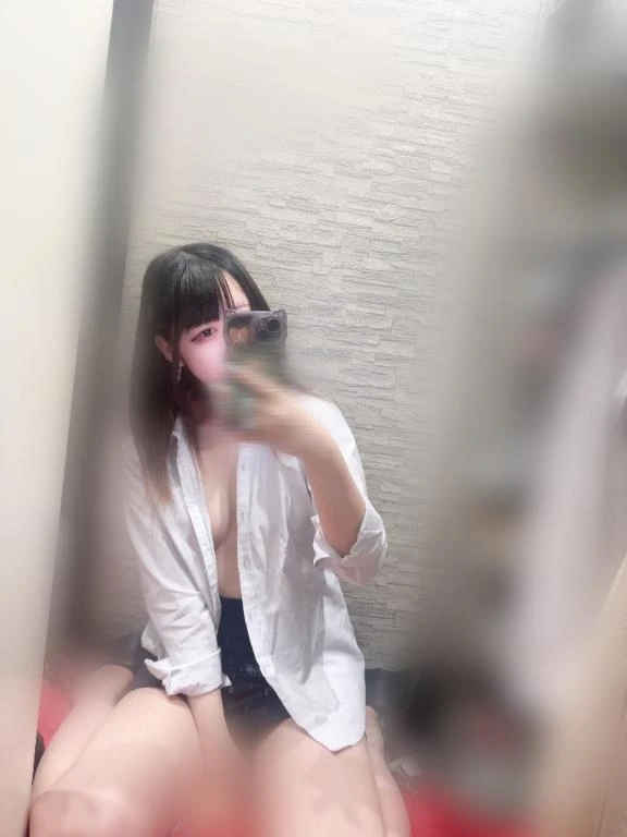 みま