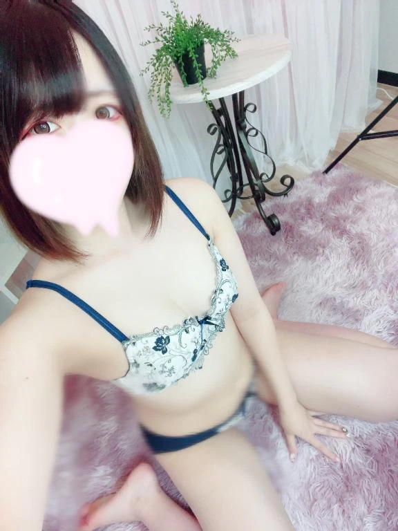 みま