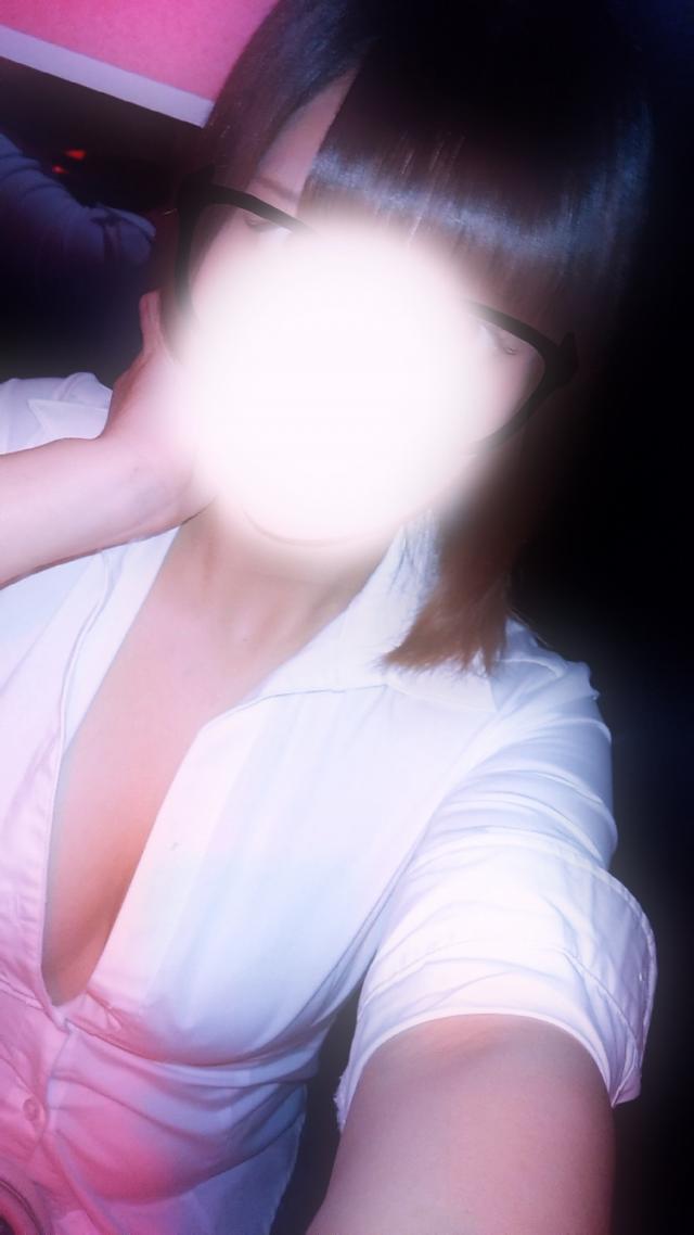あやな
