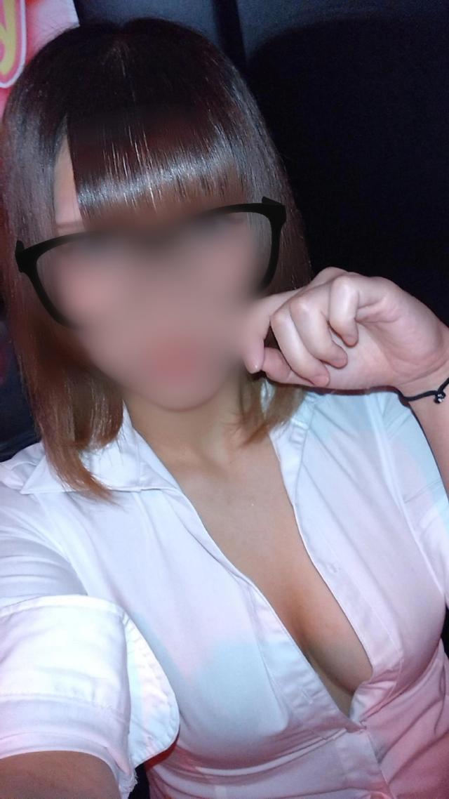 あやな