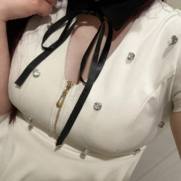 みと