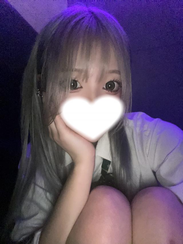 みな
