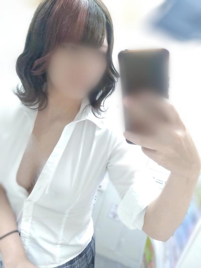 あやな