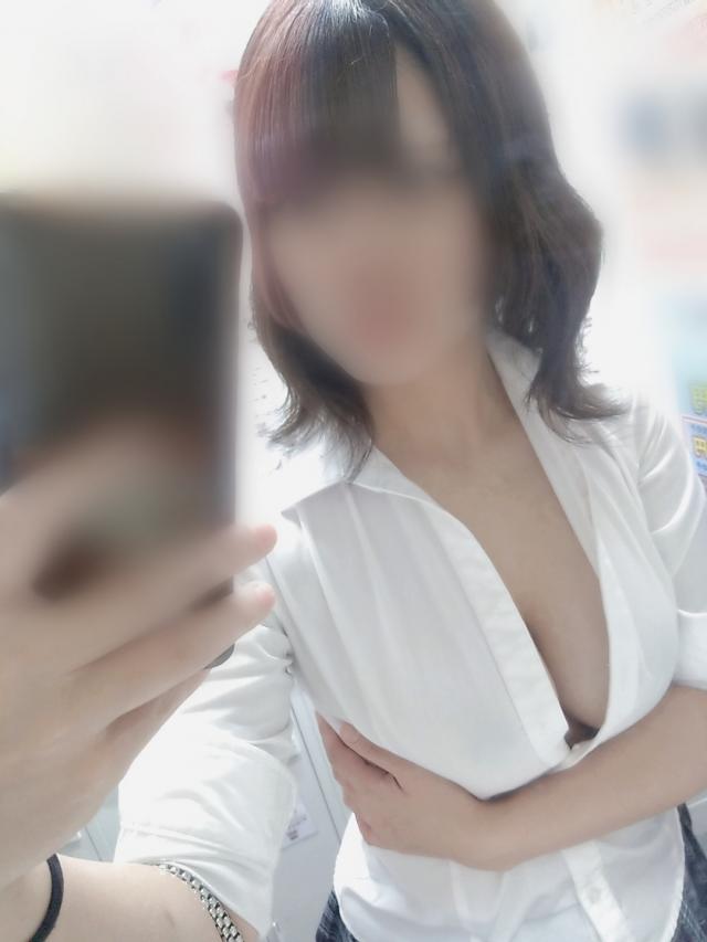 あやな