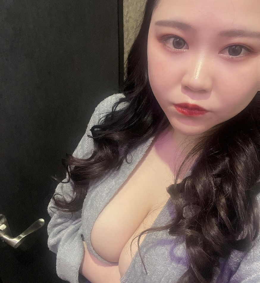 エマニエル秋葉原スタッフ