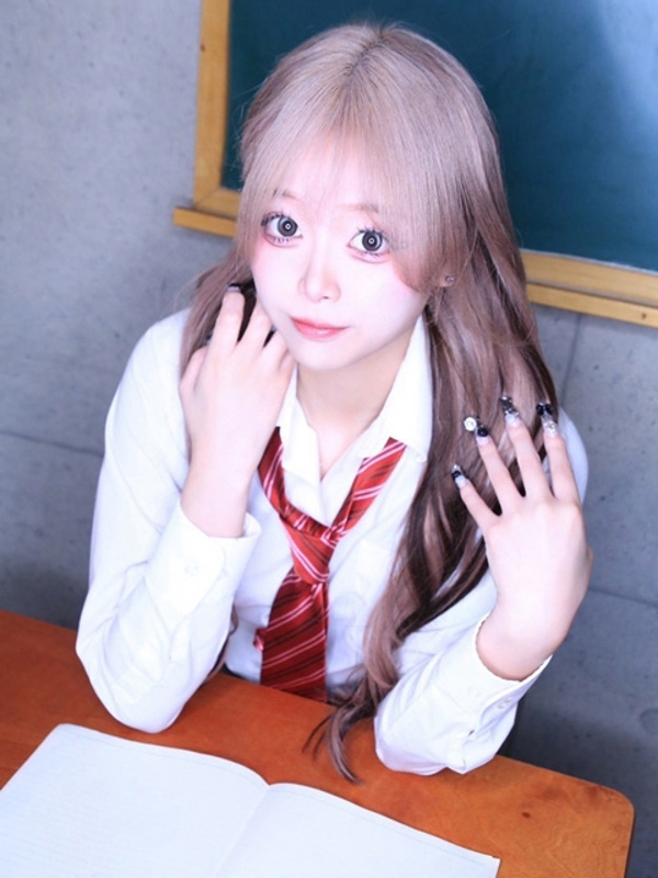 みな