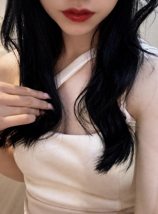 みな 