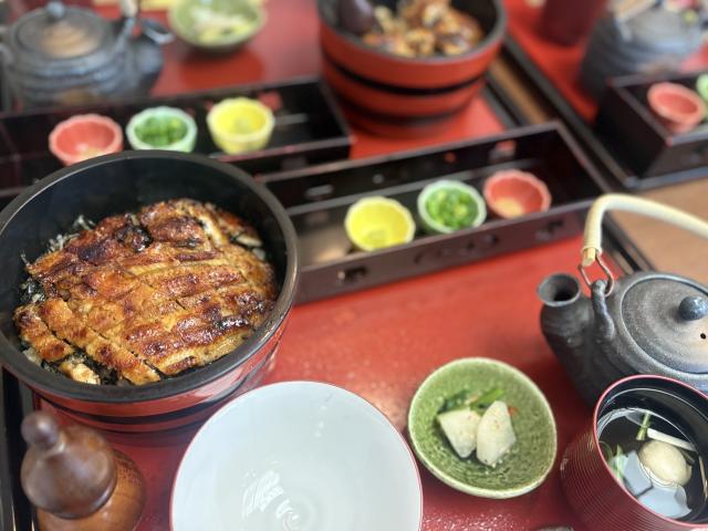 みな