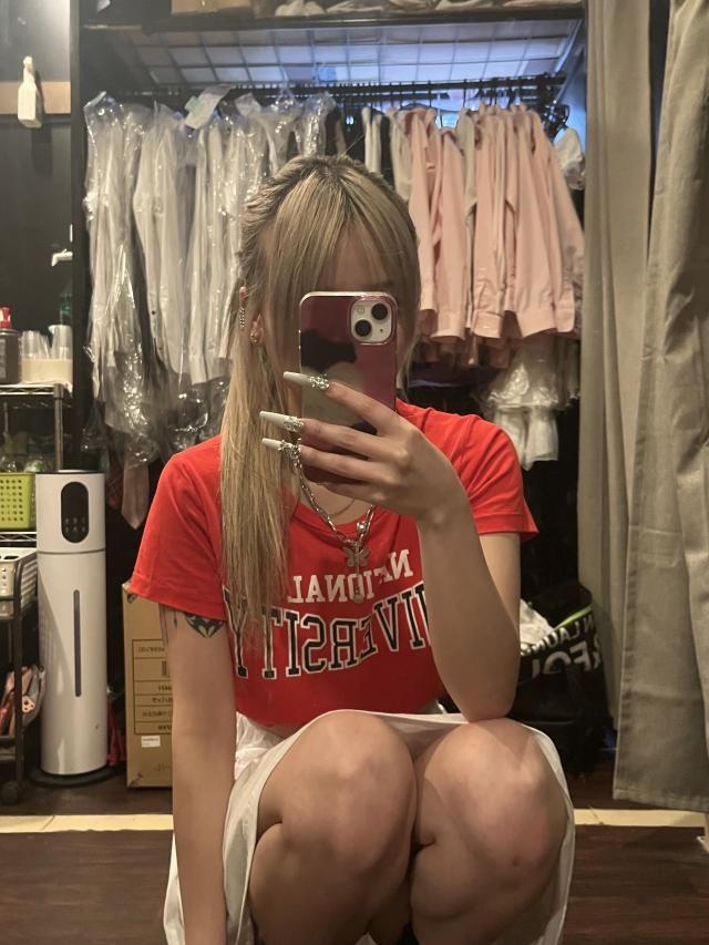 みな