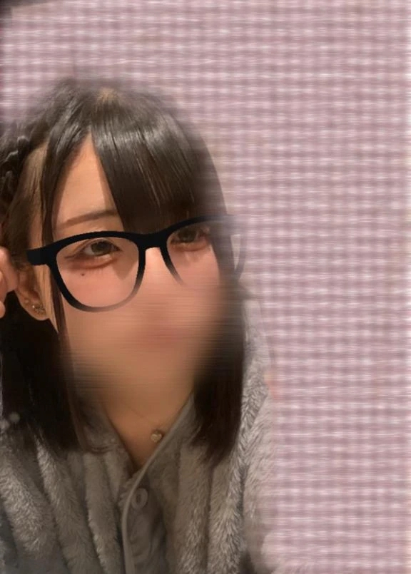 みい