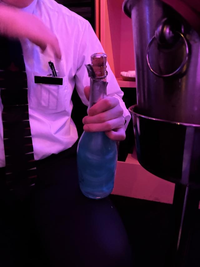 よる