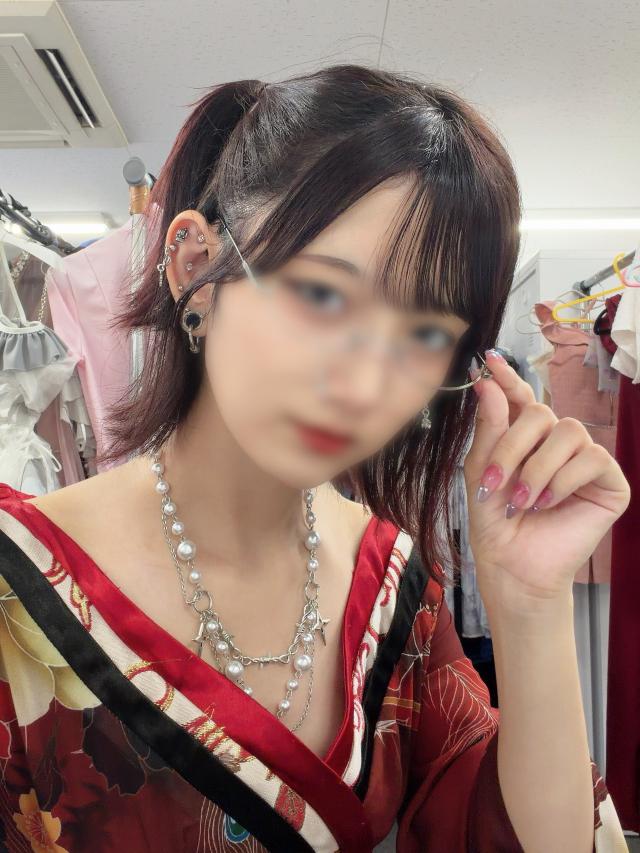 きら