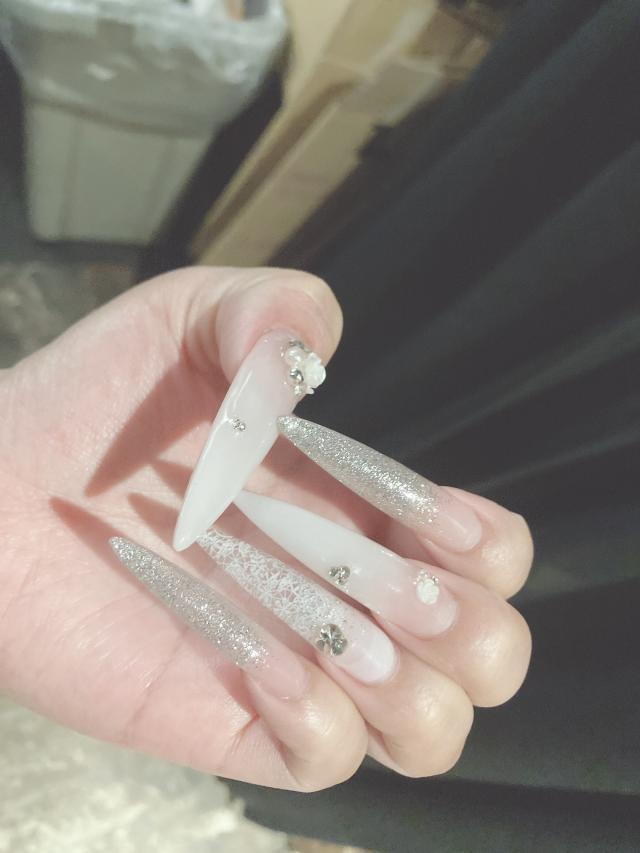モニカ