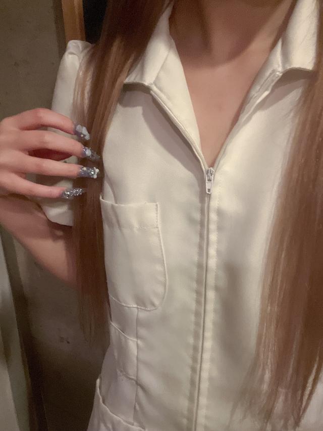 みな