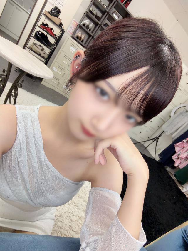 きら