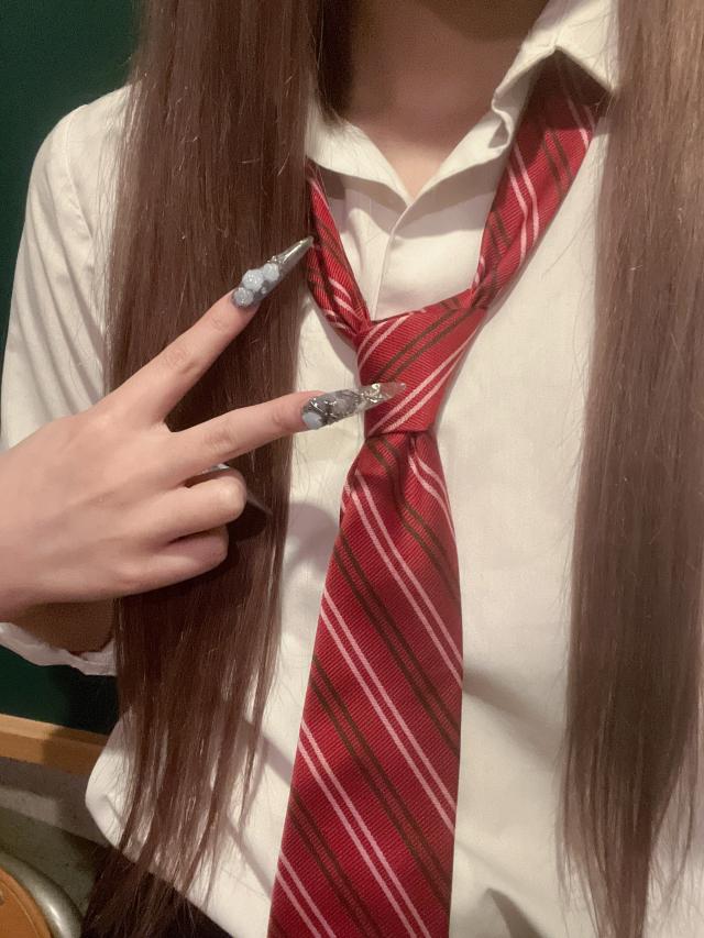 みな