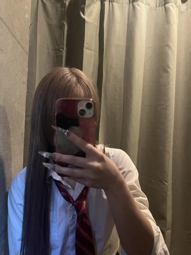 みな