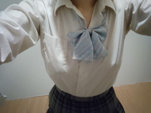 るり