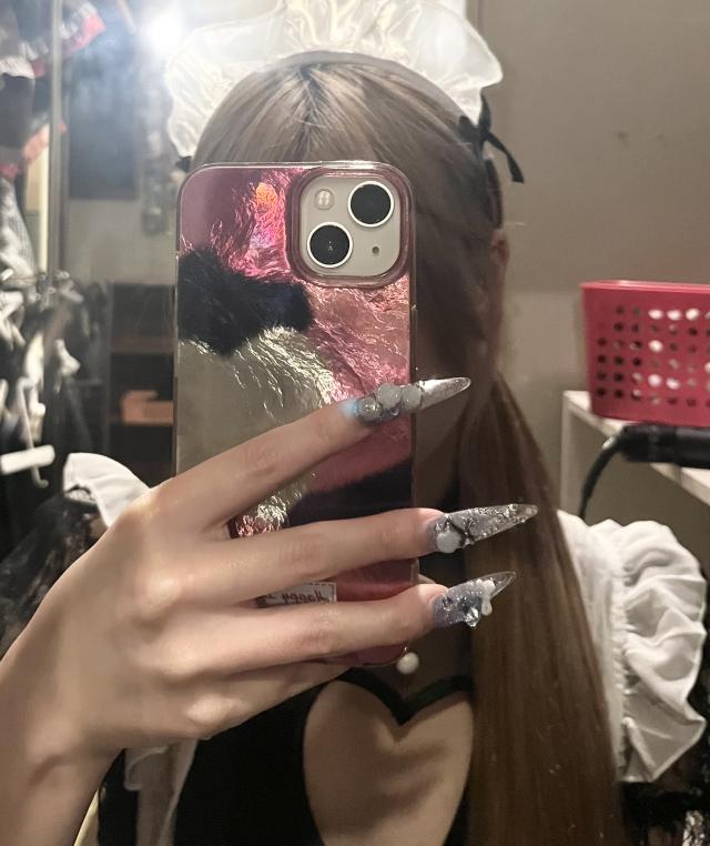 みな