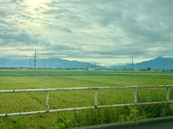 こう