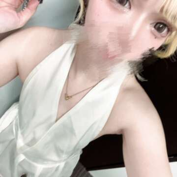 るあ