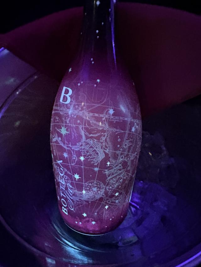 ろあ