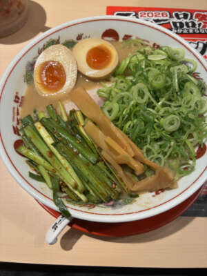 みさ