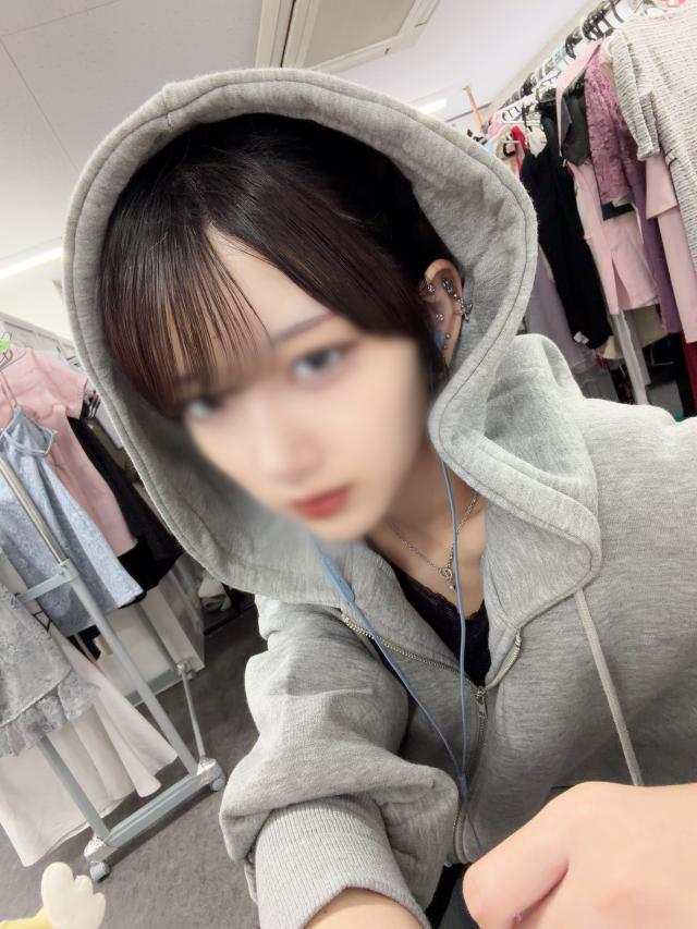 きら