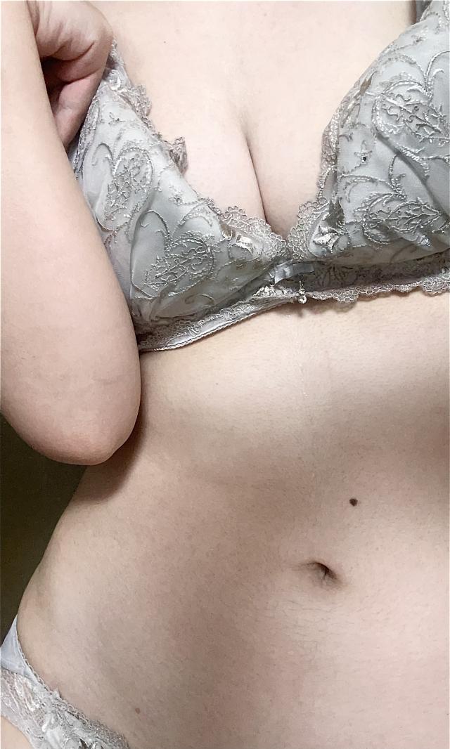 あや