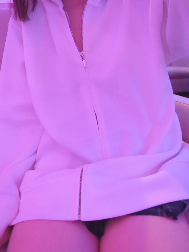 あいな