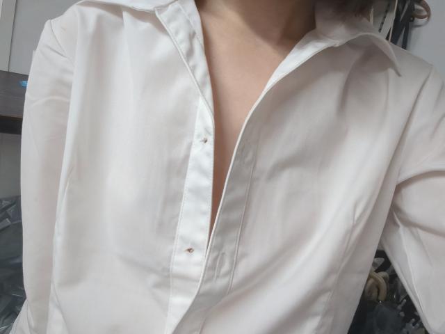 あいな