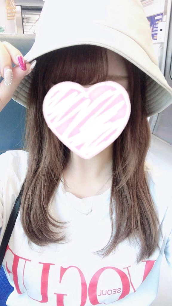 あいな